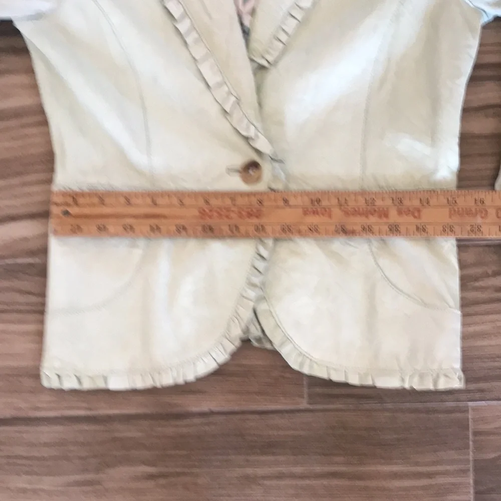Mint Green Ruffle Jacket - Picture 4 of 11